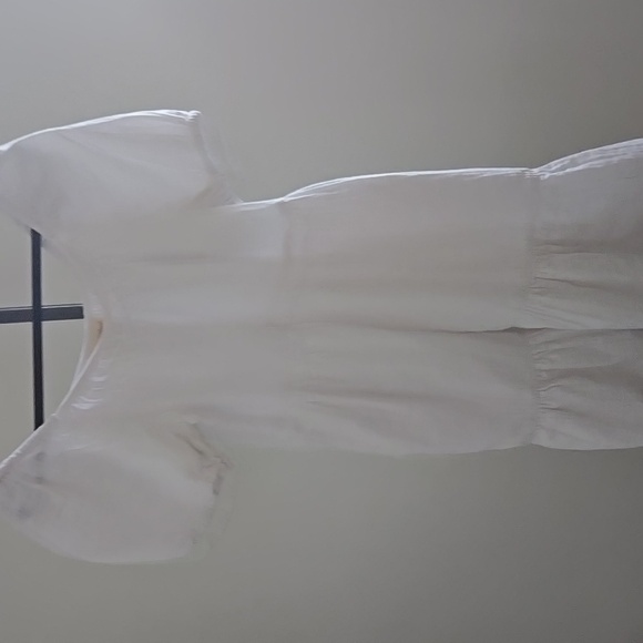 Gorgeous ruffled white dress from Universal Thread Co! - Picture 2 of 2